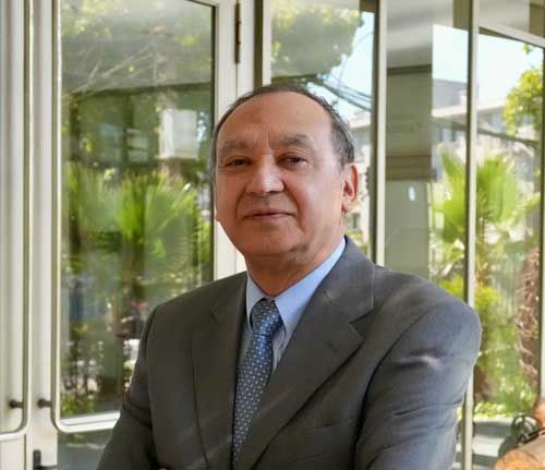 Dr. Marco Reyes