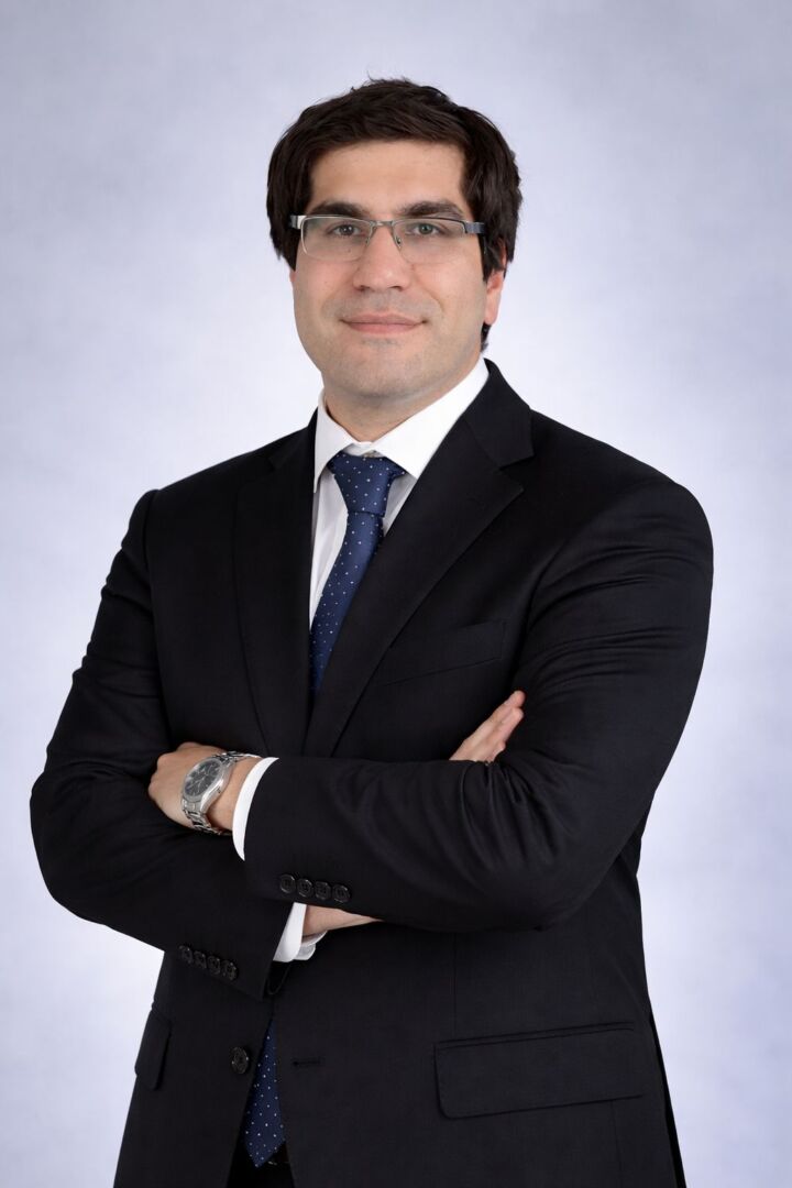 Dr. Suraj Samtani B.