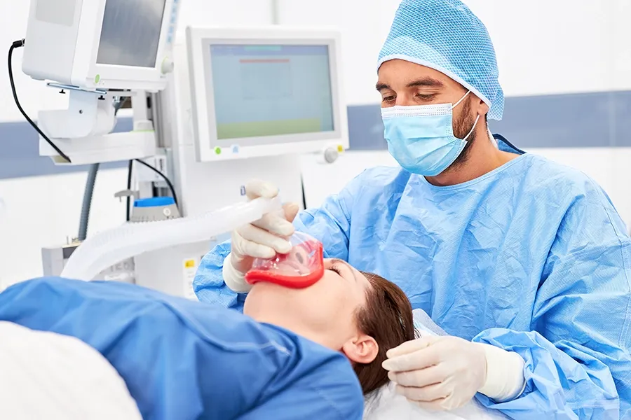 ANESTESIOLOGÍA CON MENCIÓN EN MEDICINA INTENSIVA