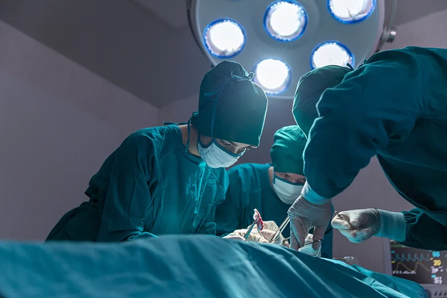 Cirugía De Cadera Y Traumatología Deportiva
